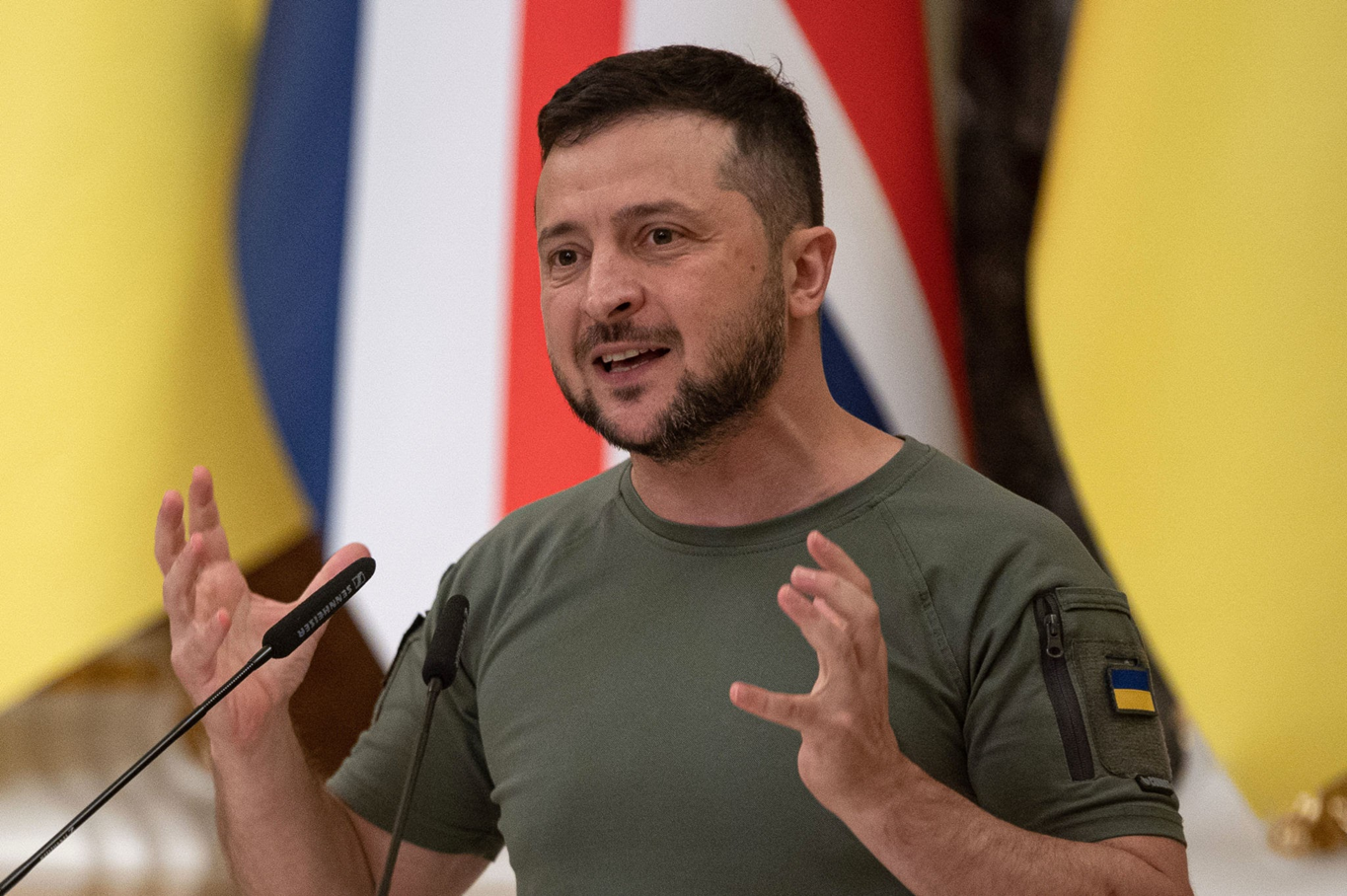 প্রেসিডেন্ট ভলোদিমির জেলেনস্কি-Ukrainian President Zelensky